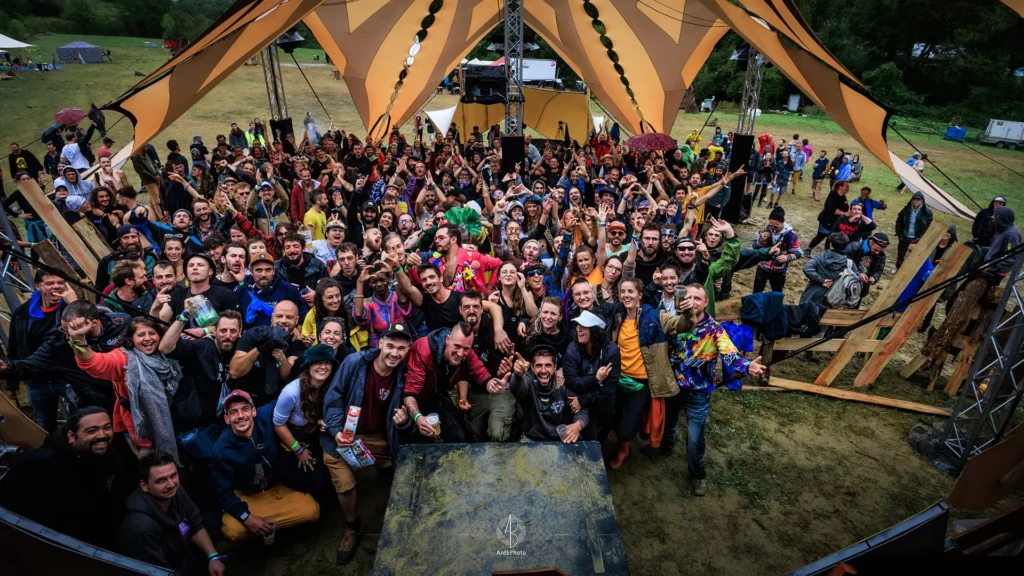 Out Of The Void #3 2025 organisé par Aya Atma et La Hache du Son - Photo Closing 📷 ArdbPhoto