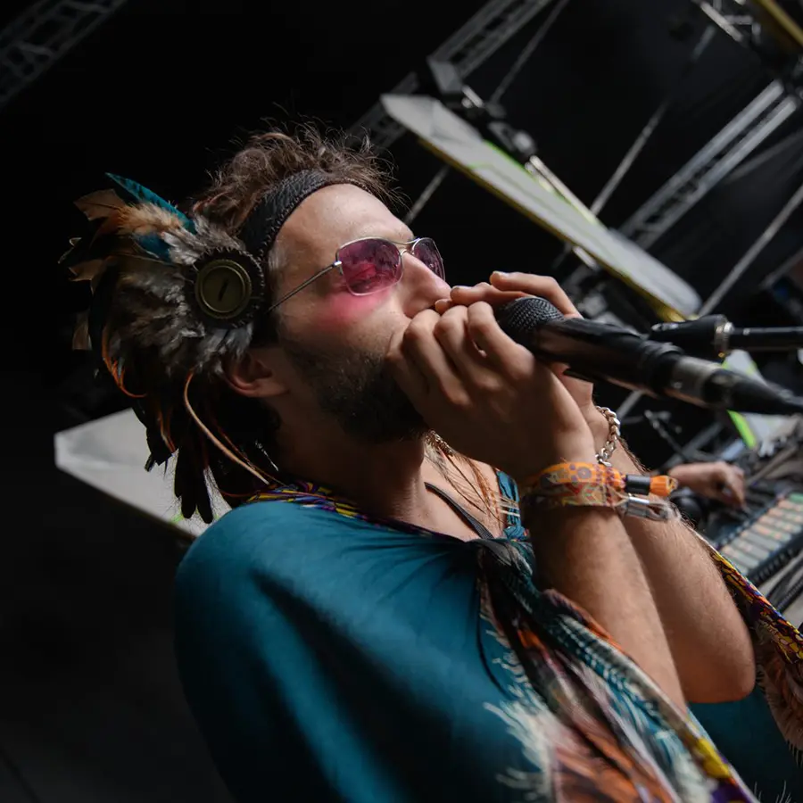 Aya Atma Artiste Lowfilter