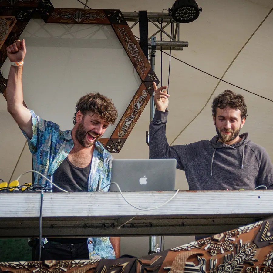 Aya Atma Artiste Nuho