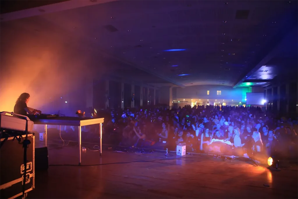 Soirée du Loto Tekno #3 avec Miss Tick aux platines - 2024 📷Bob