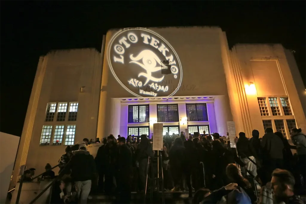 Salle Jean-Mermoz de nuit 📷Bob