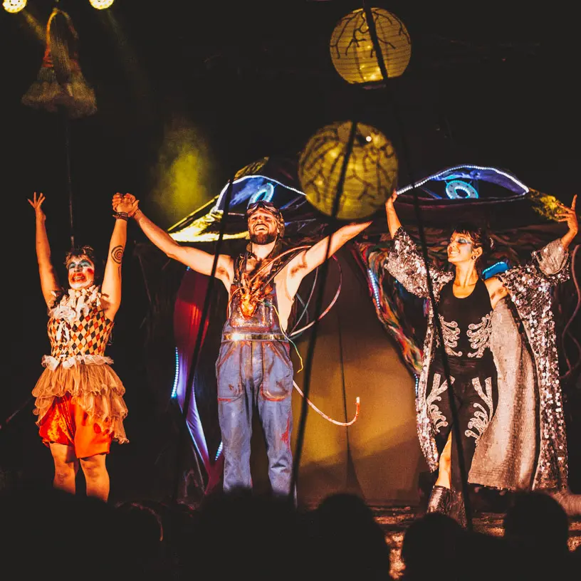 Spectacle Fabuleux Regard de la Compagnie FabRegart