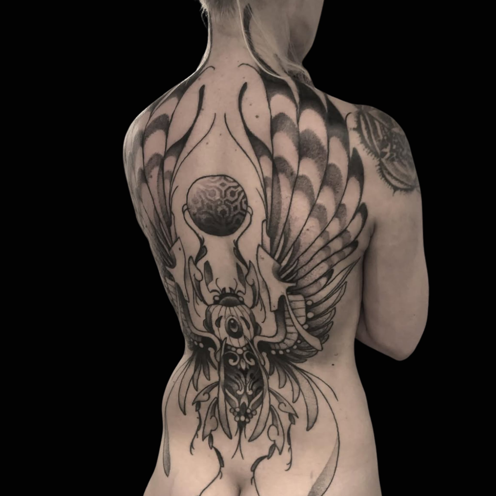 350 € de tatouage chez Leodino Tatoo - Clique voir son insta !